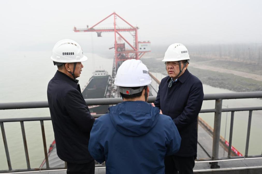 董事长岳阳码头调研