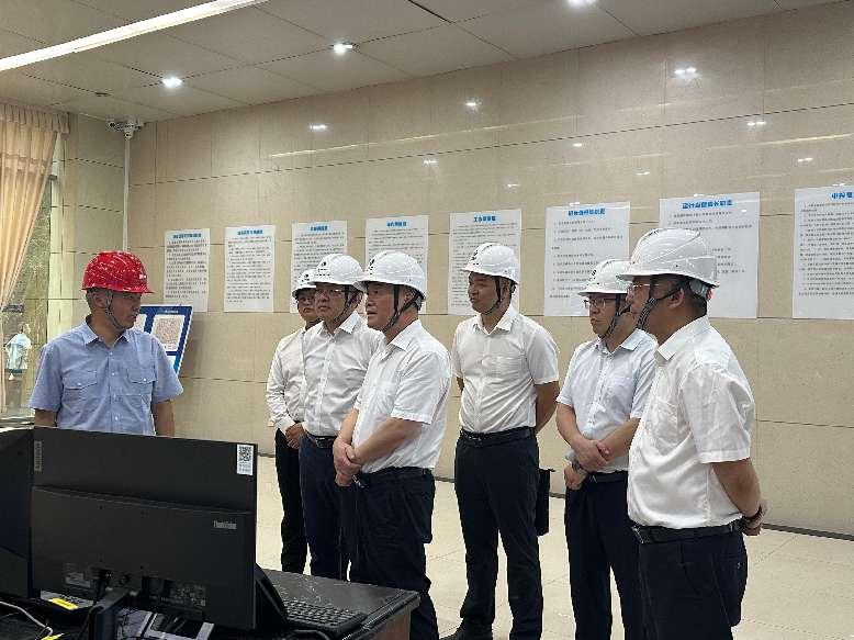 c21b02e70dba41c8f409bece1b0f3e92_